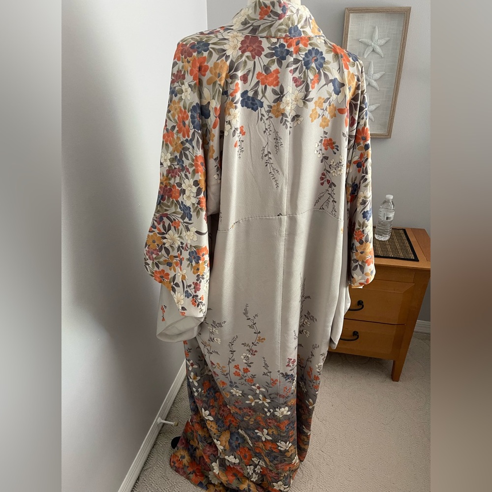 Japanese Open Abaya Pale Gray/Floral Kimono Robe size L/XL - Picture 8 of 12
